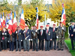Hommage aux morts de la guerre d'Algérie et des combats du Maroc et de Tunisie.